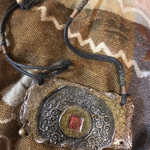 Fabulous one of a kind ceramic necklace - Picture 5 of 10